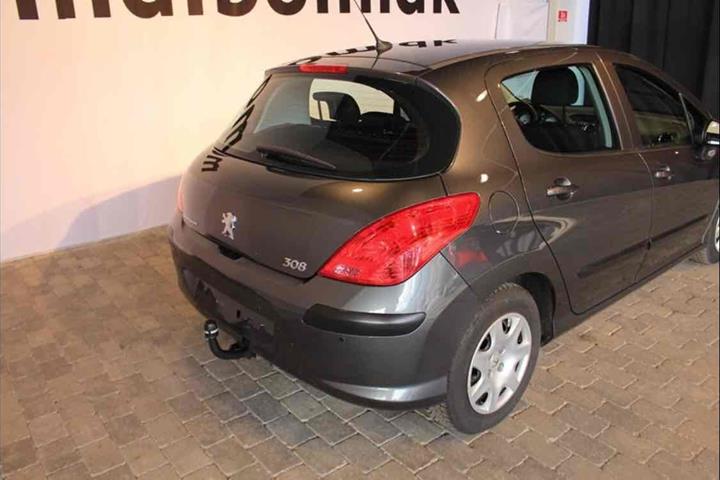 Grå Peugeot 308 fra 2009