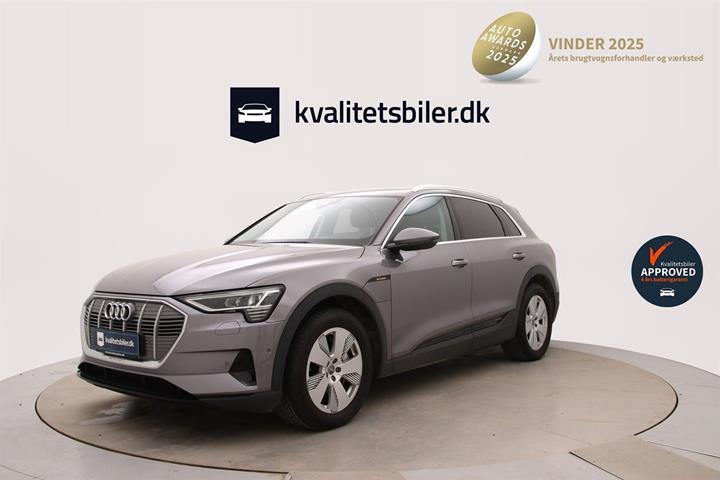 Grå Audi e-tron fra 2020