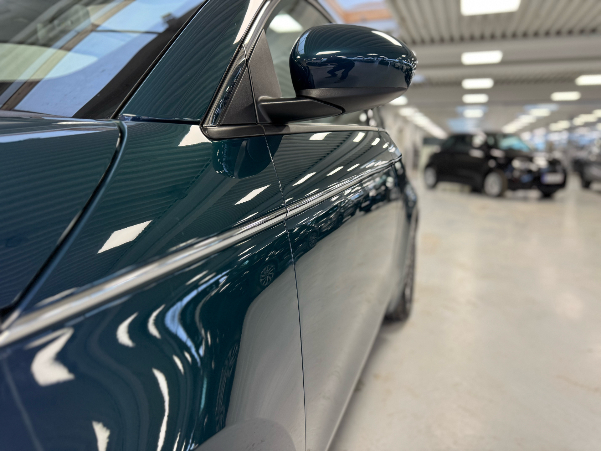 Blå Fiat 500e fra 2023