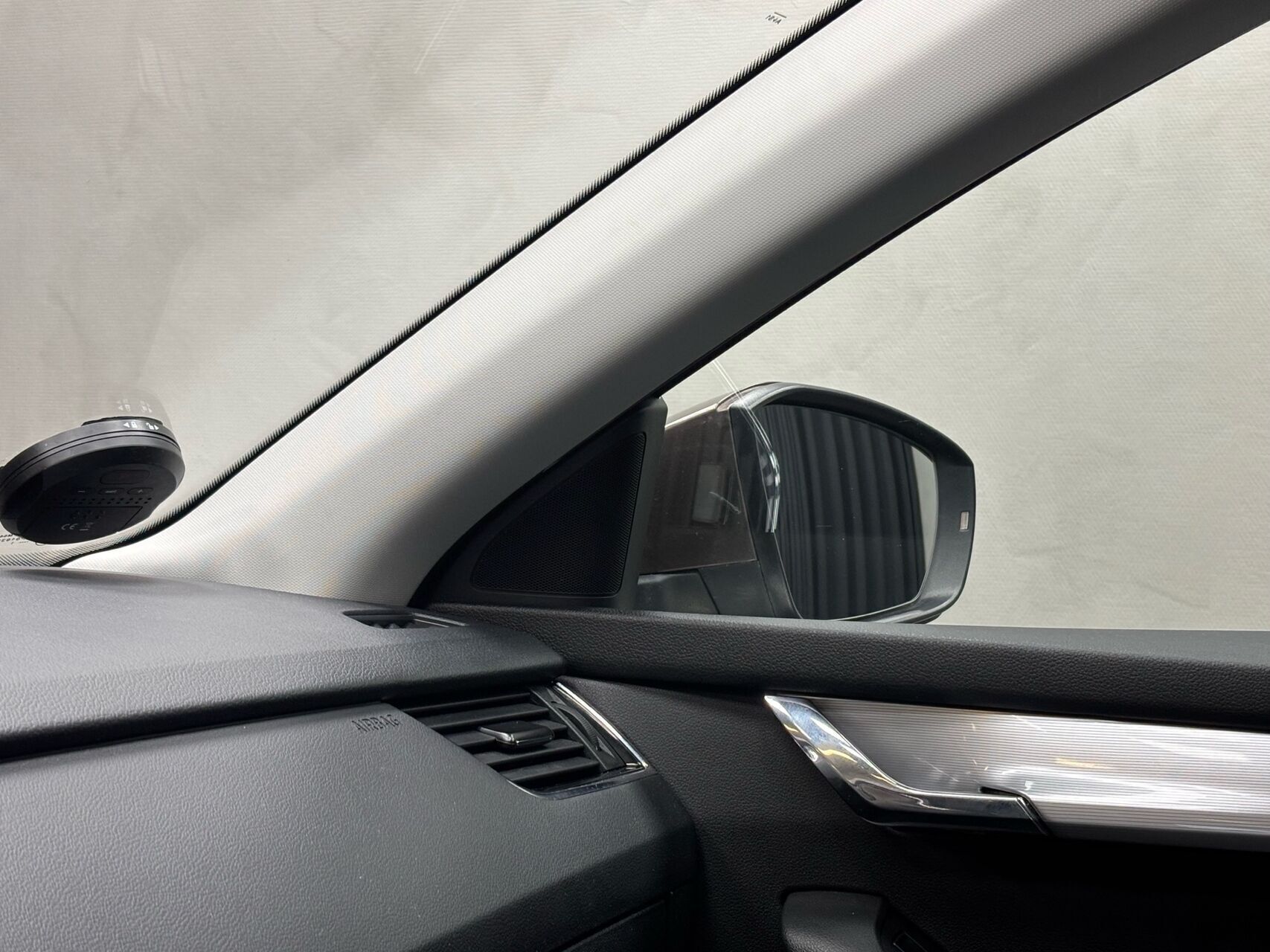 Brun Skoda Octavia fra 2016