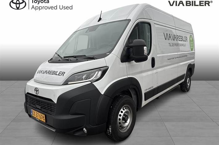 Hvid Toyota Proace Max Electric fra 2025