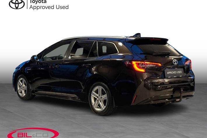 Brun Toyota Corolla fra 2020