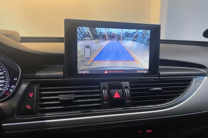 Sølv Audi A6 fra 2016