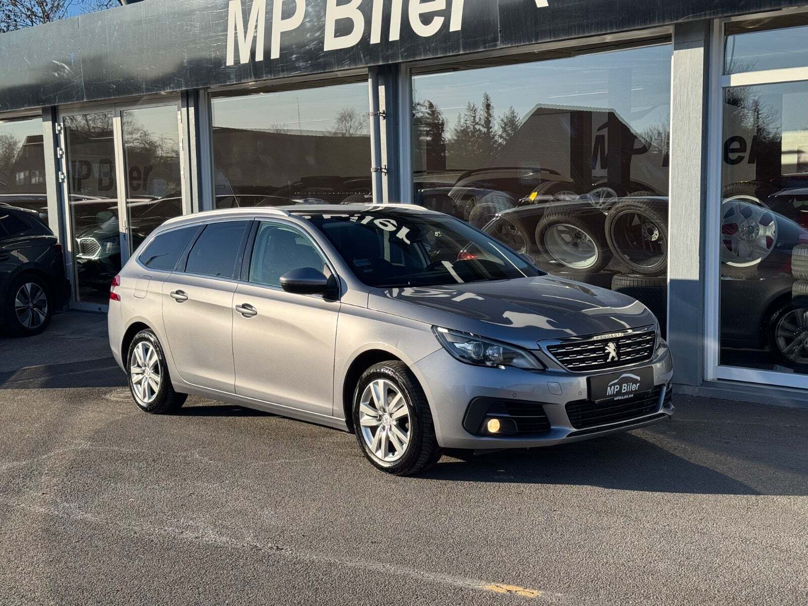 Peugeot 308 1,6 BlueHDi 120 Allure Sky SW