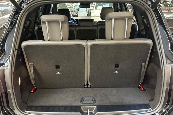 Sort Mercedes EQB250+ fra 2025