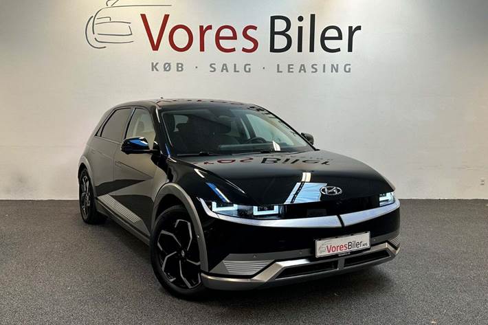 Sort Hyundai Ioniq 5 fra 2022 set udefra