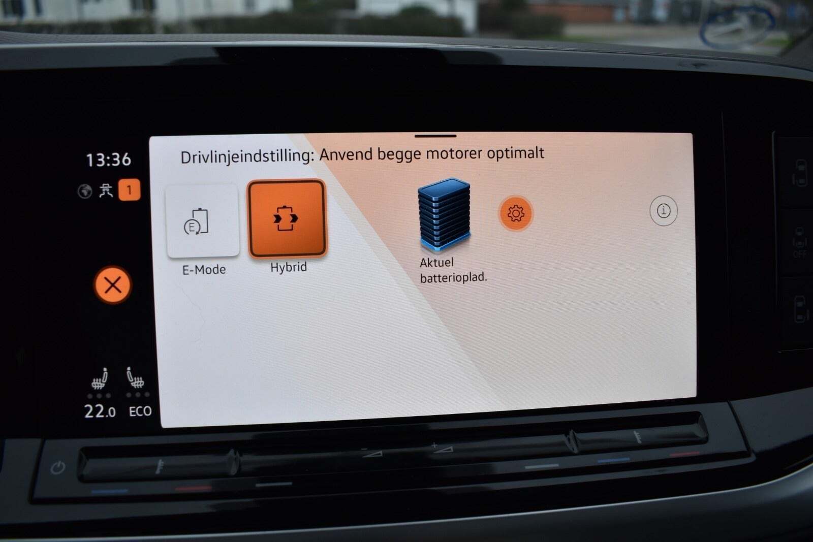 Sort VW Multivan fra 2024