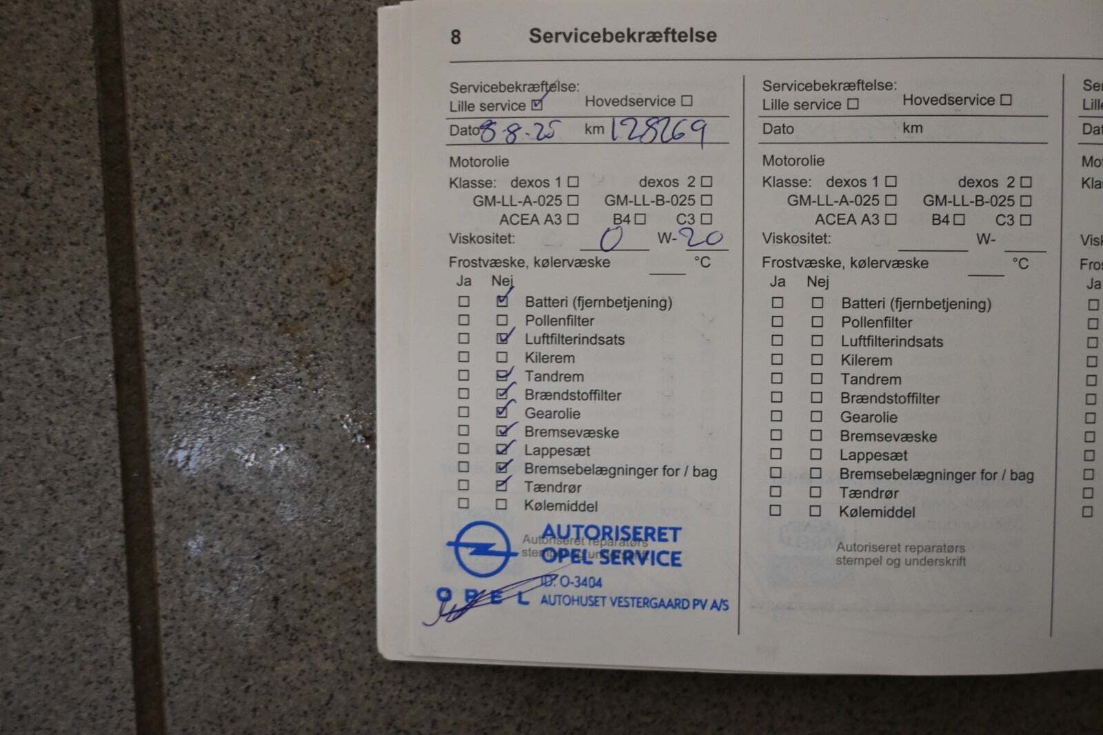 Sort Opel Karl fra 2016