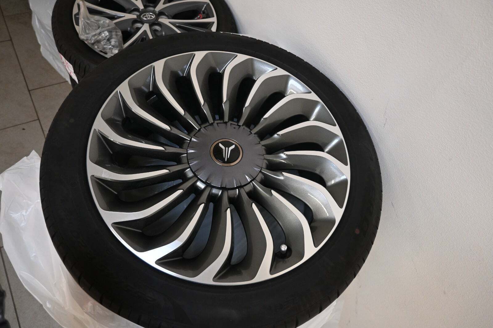 Grøn Voyah Free fra 2024