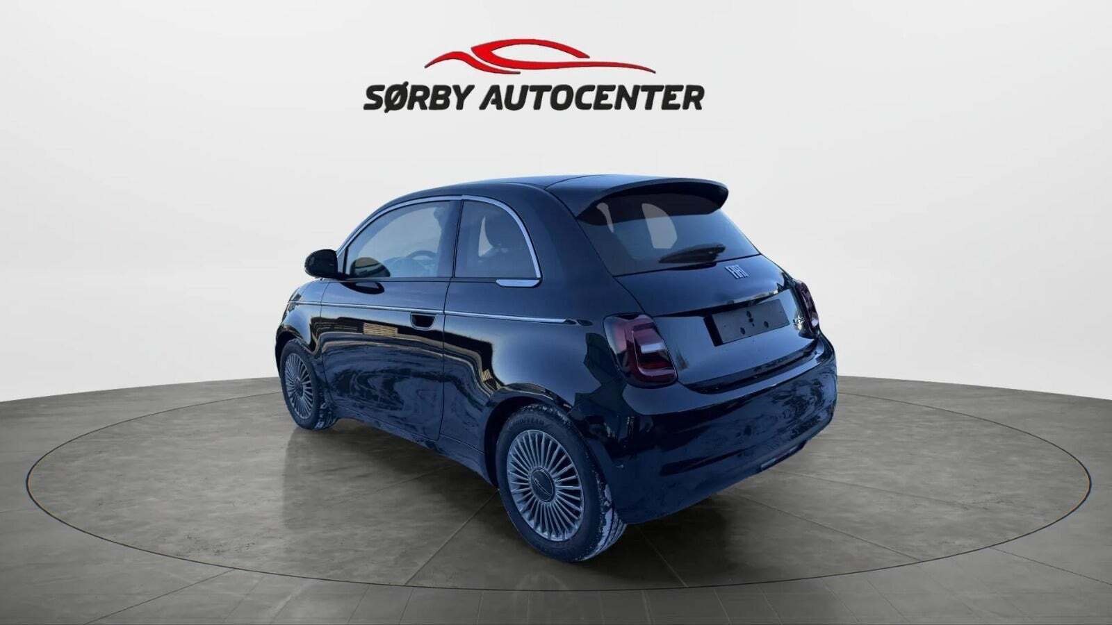 Fiat 500e 42 la Prima 3+1