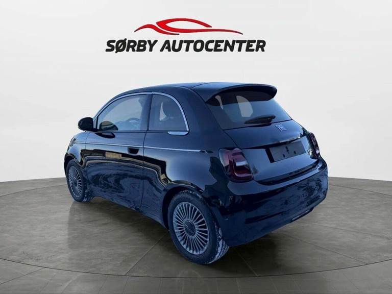 Fiat 500e 42 la Prima 3+1