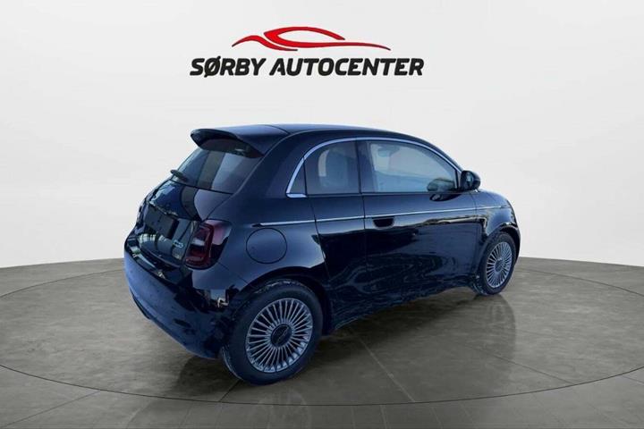 Sort Fiat 500e fra 2024