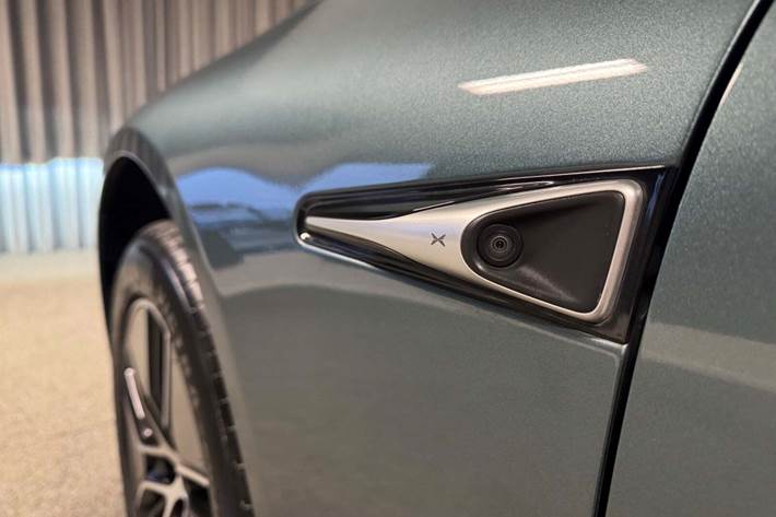 Grøn Xpeng P7 fra 2023