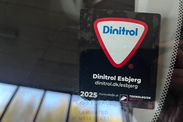 Hvid Toyota Land Cruiser fra 2016