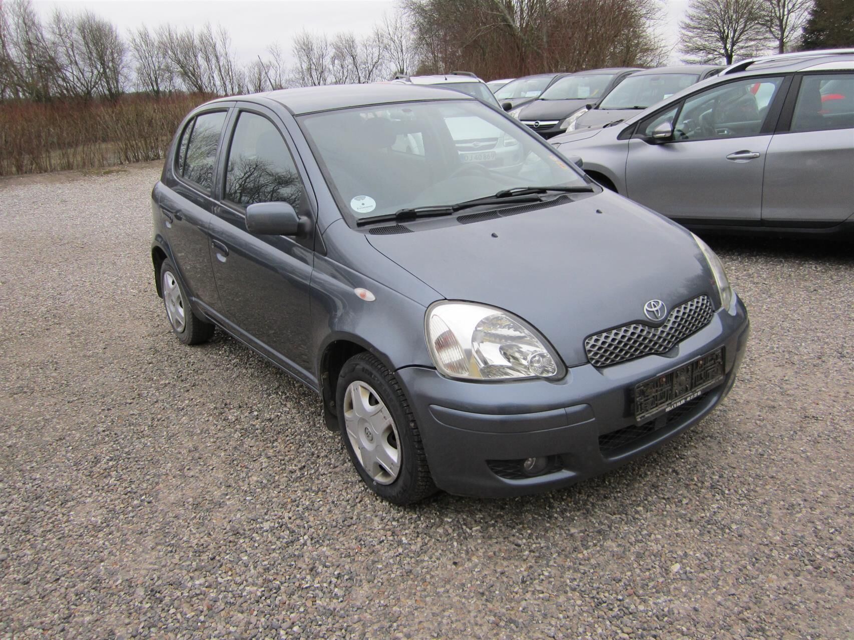Toyota Yaris 1,0 Linea Terra MMT 68HK 5d