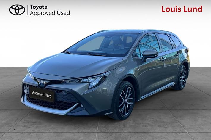 Bronze Toyota Corolla fra 2020 set udefra