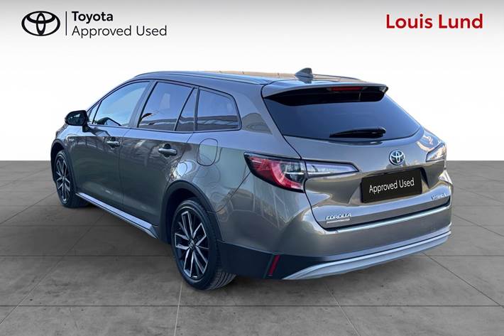 Bronze Toyota Corolla fra 2020