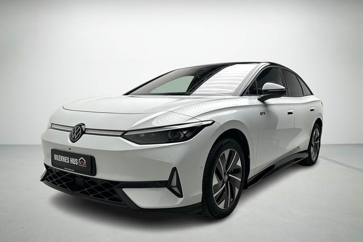 Hvid VW ID.7 fra 2025 set udefra