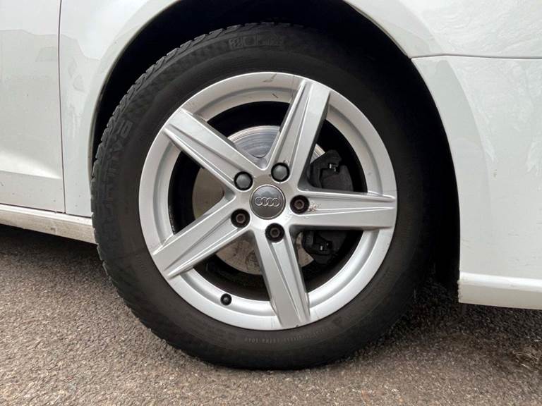 Audi A3 1,6 TDi 110 Sportback S-tr.