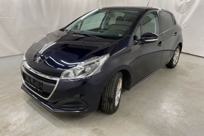 Blå Peugeot 208 fra 2016 set udefra