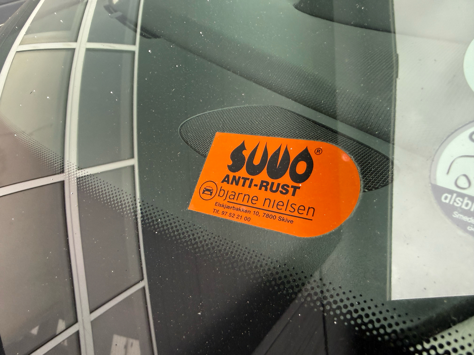 Grå Peugeot 207 fra 2008