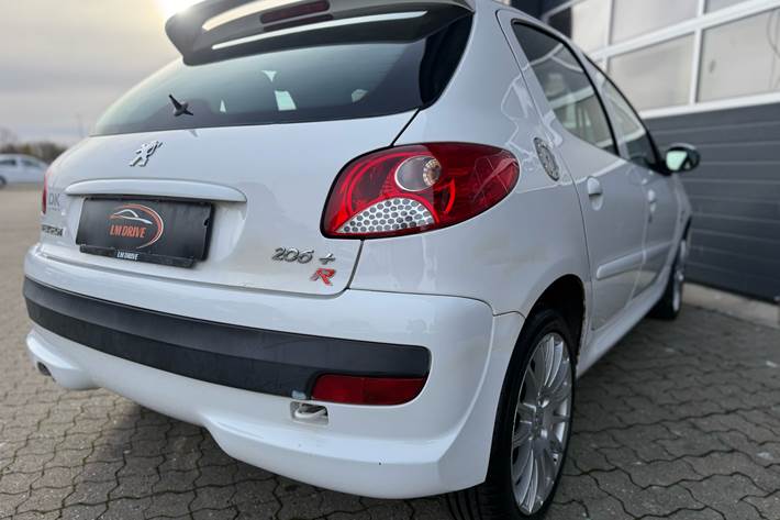 Hvid Peugeot 206+ fra 2010