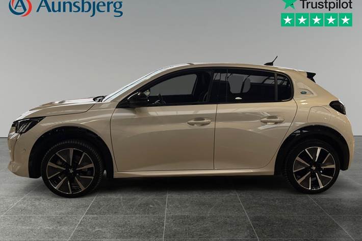 Hvid Peugeot e-208 fra 2022