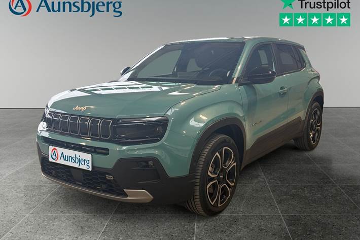 Turquoise Jeep Avenger fra 2024 set udefra