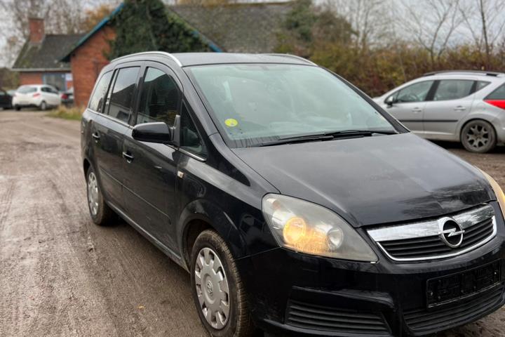 Sort Opel Zafira fra 2008