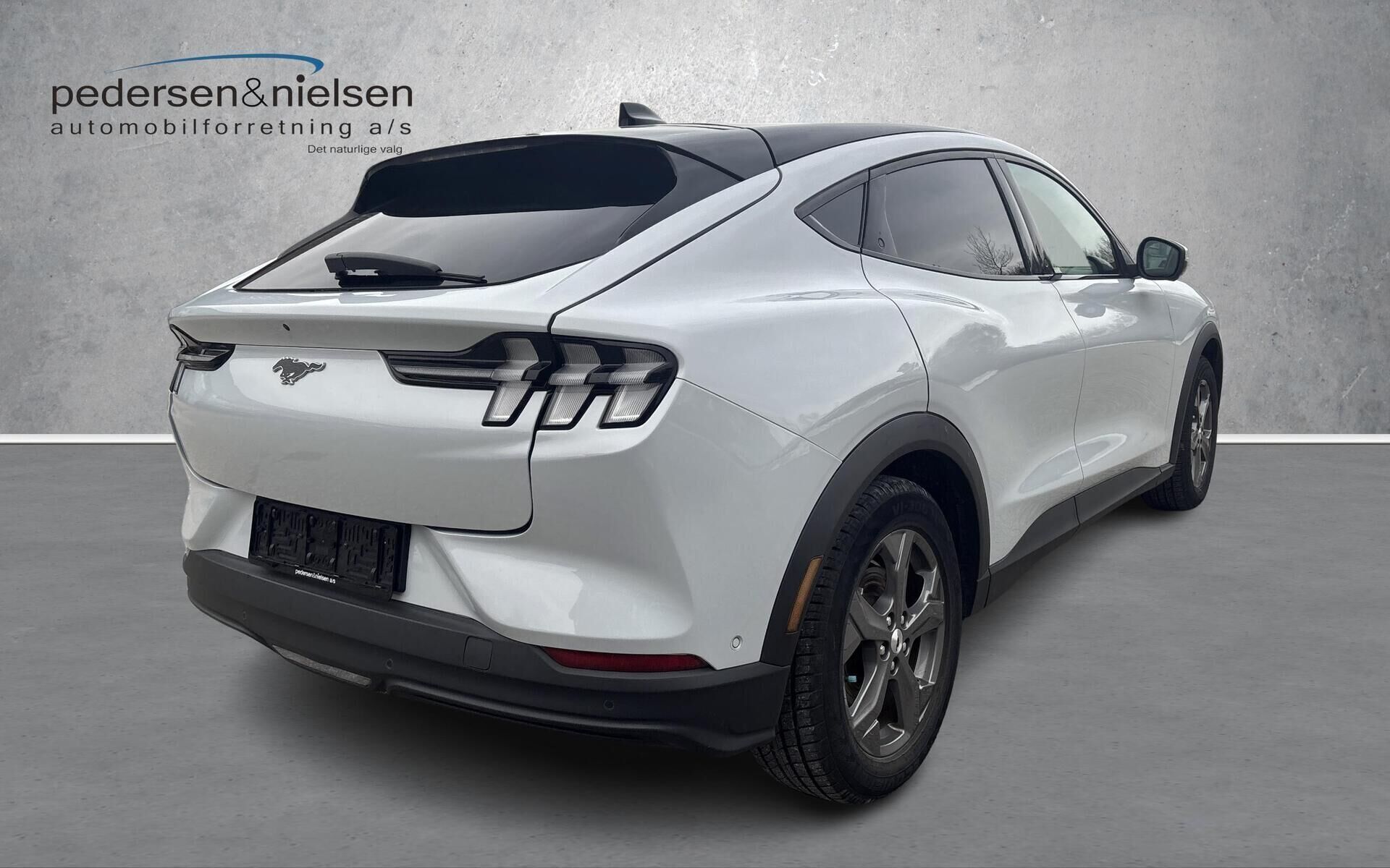 Ford Mustang Mach-E EL UR Premium 294HK 5d Aut.