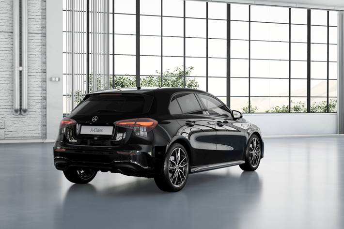 Sort Mercedes A200 fra 2025