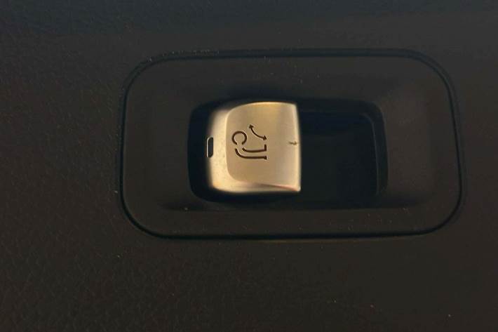 Sort Mercedes GLC300 e fra 2021