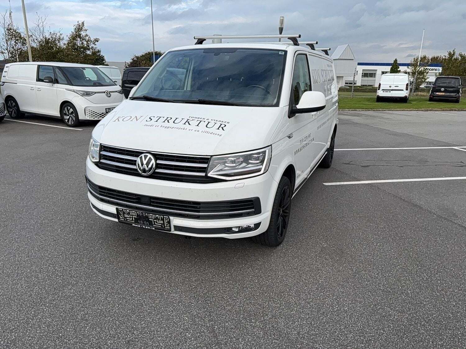 VW Transporter 2,0 TDi 150 Kassevogn lang