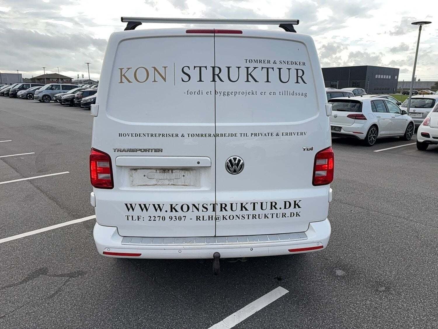 VW Transporter 2,0 TDi 150 Kassevogn lang
