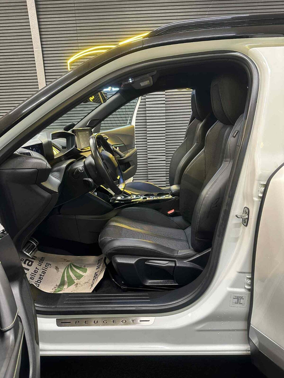 Peugeot e-2008 50 GT Line Electric