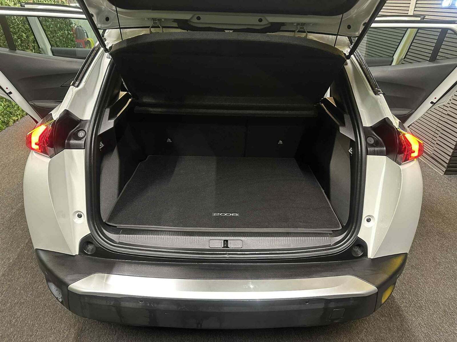 undefined Peugeot e-2008 fra 2021