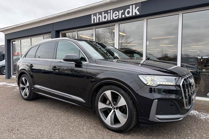 Gul Audi Q7 fra 2020