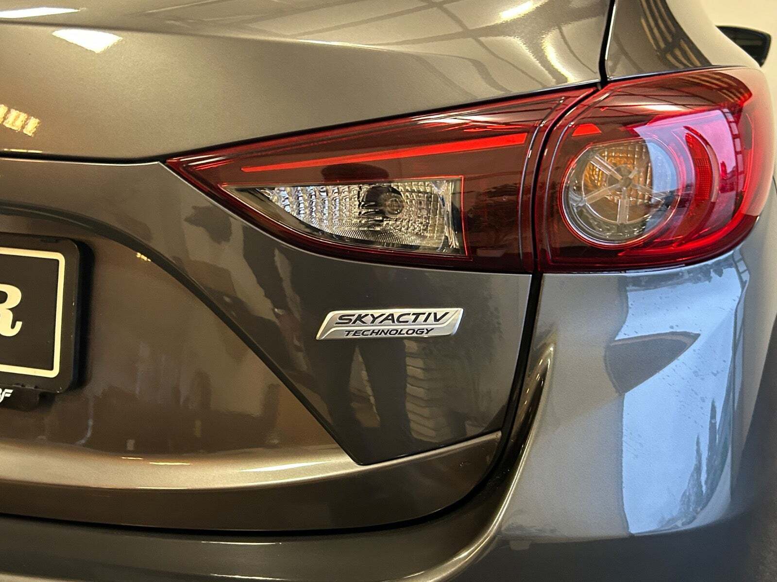 Mazda 3 2,0 SkyActiv-G 120 Vision aut.