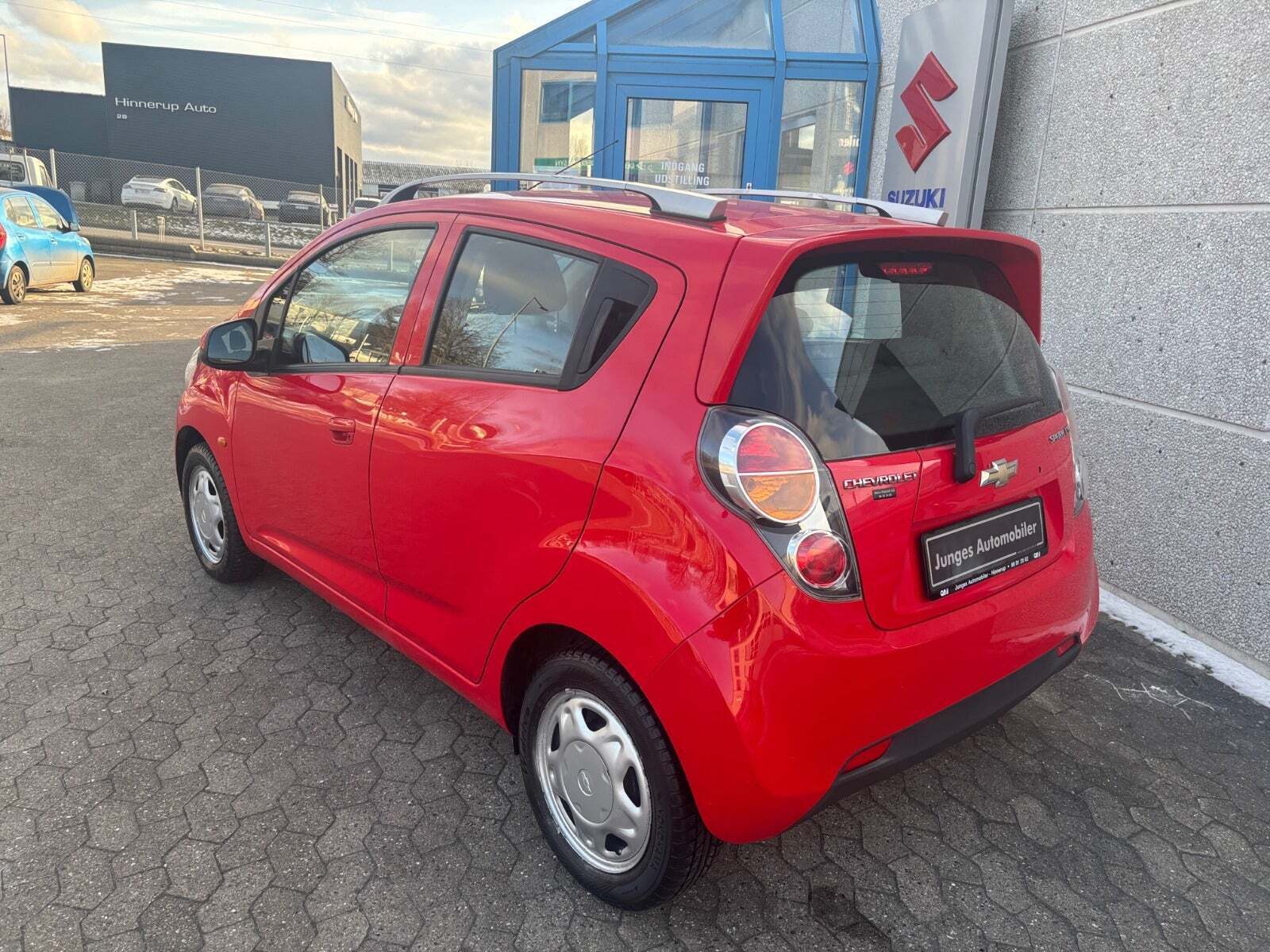 Rød Chevrolet Spark fra 2010