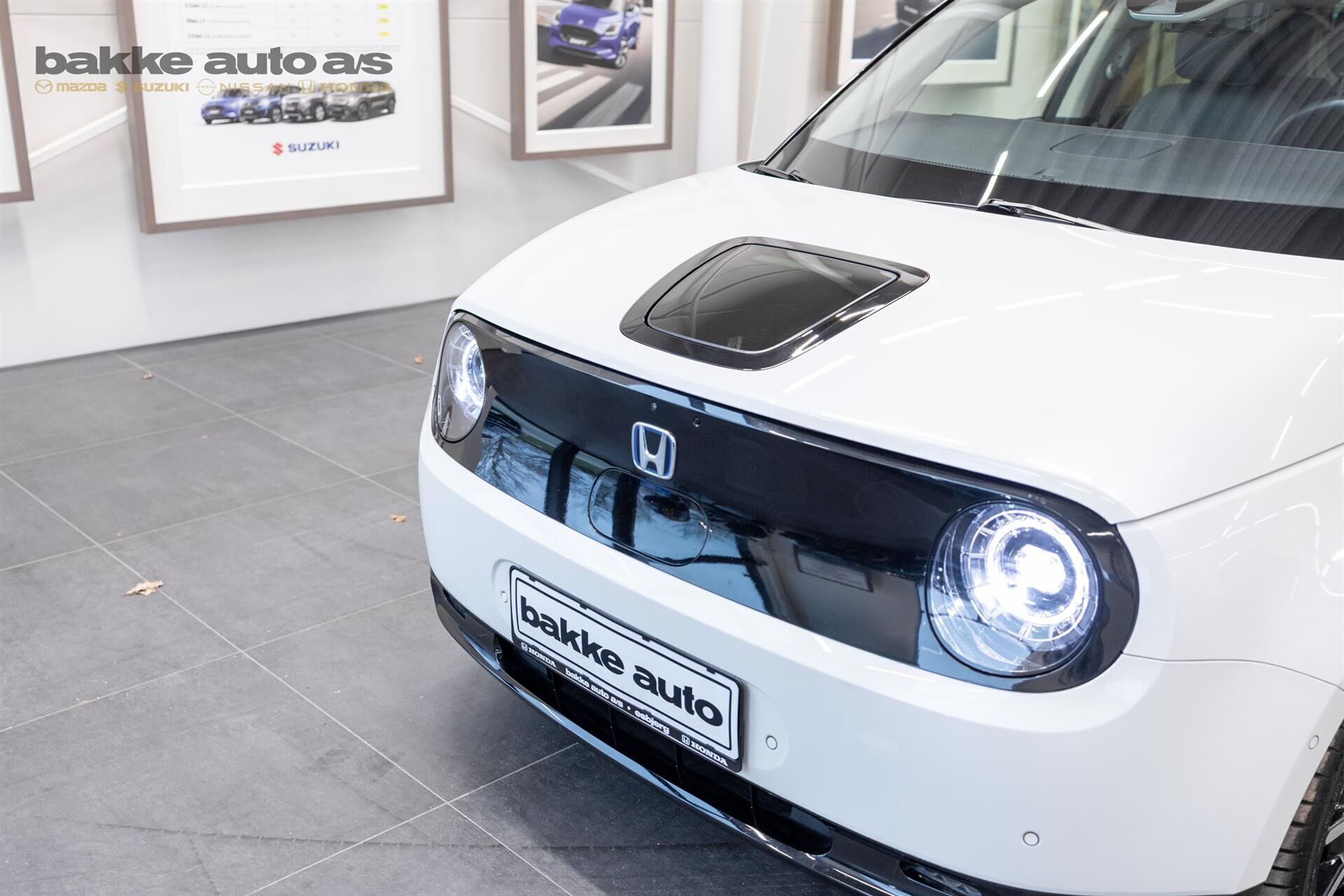 Honda e EL Advance CVT 154HK 5d Aut.