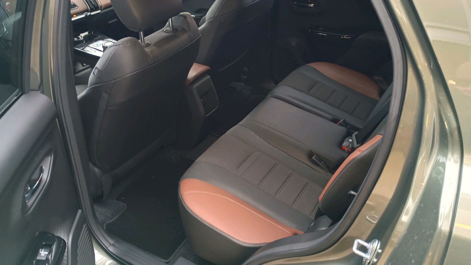 Grøn Suzuki eVitara fra 2025