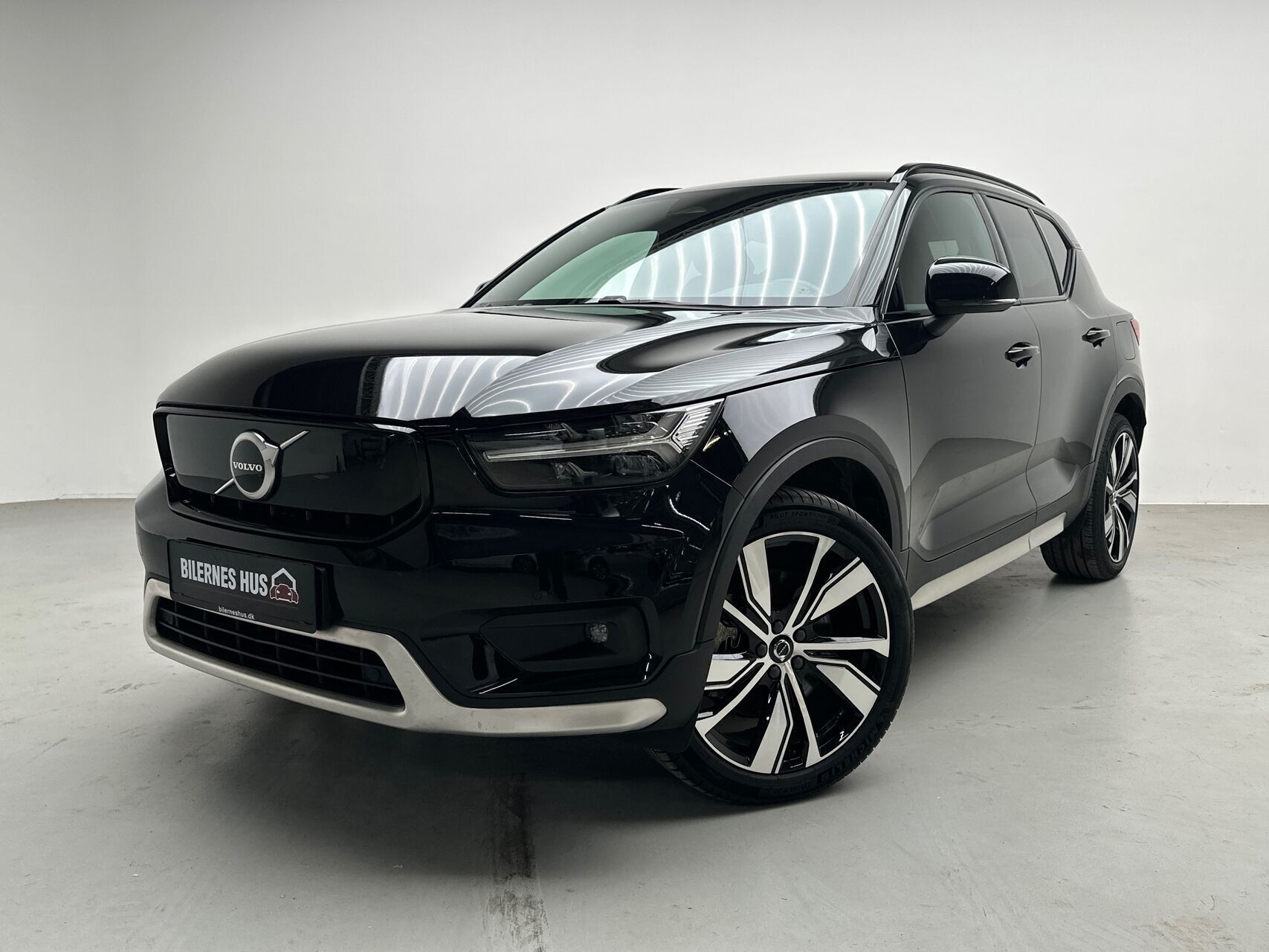 Sort Volvo XC40 fra 2020