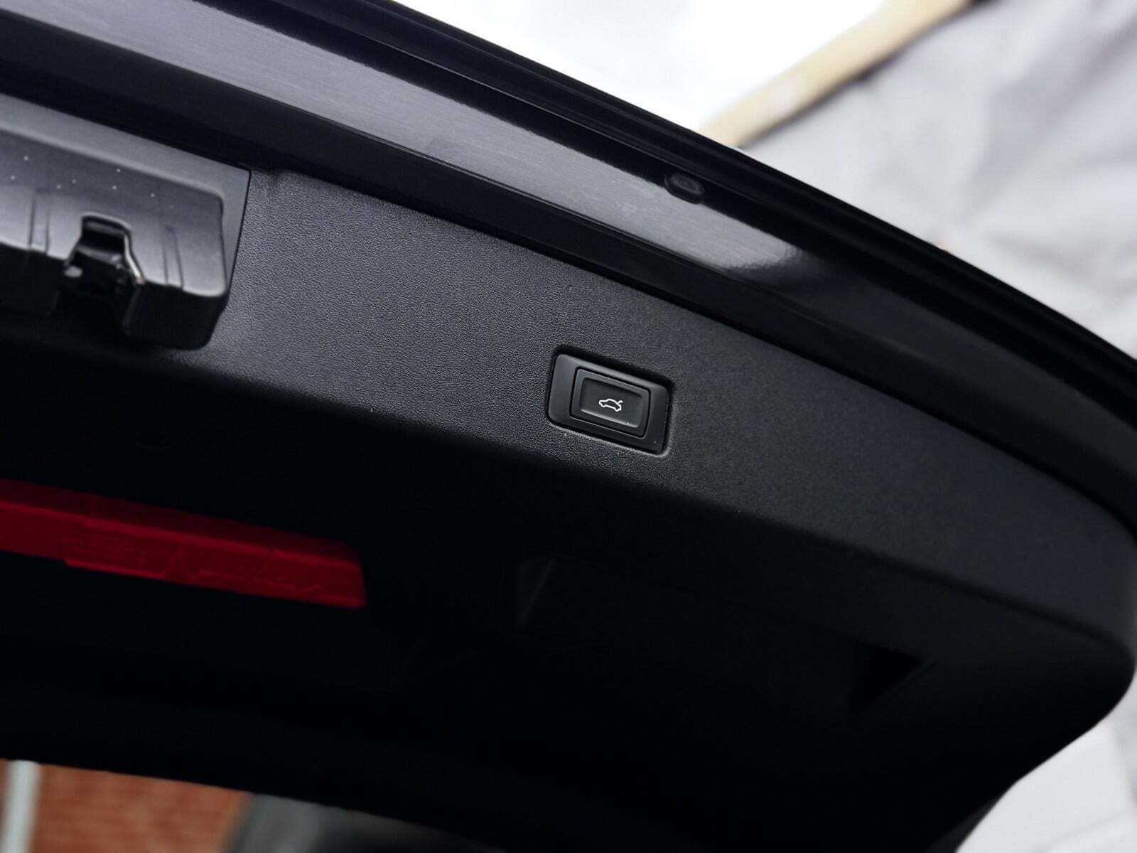 Sort Audi Q4 e-tron fra 2024