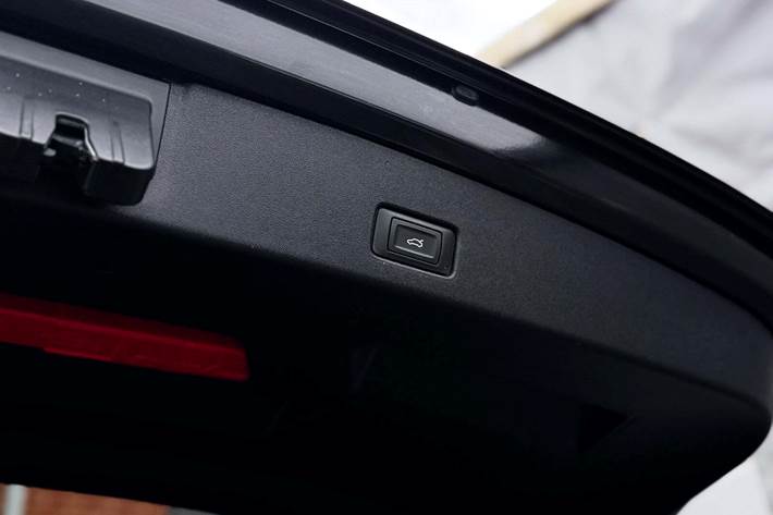 Sort Audi Q4 e-tron fra 2024