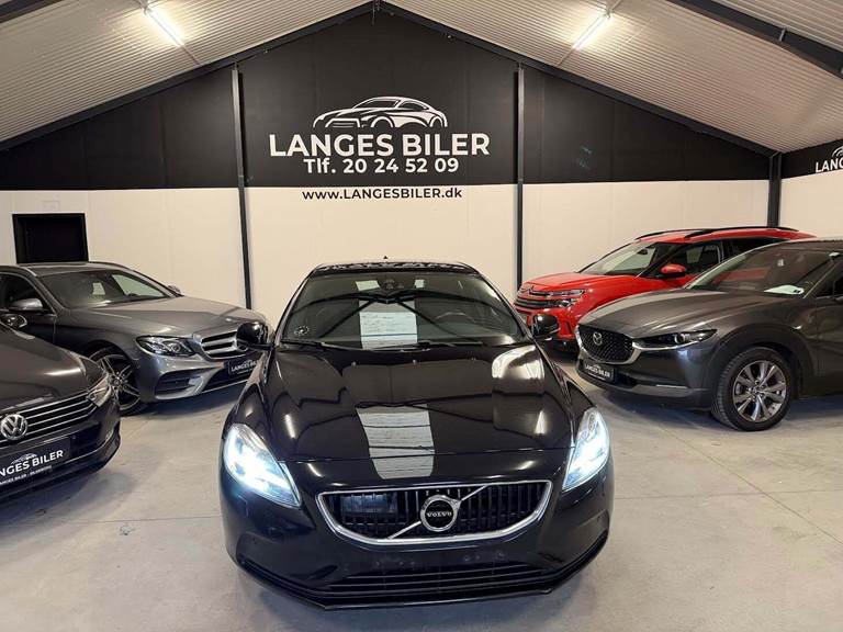 Volvo V40 2,0 D2 120 Momentum aut.