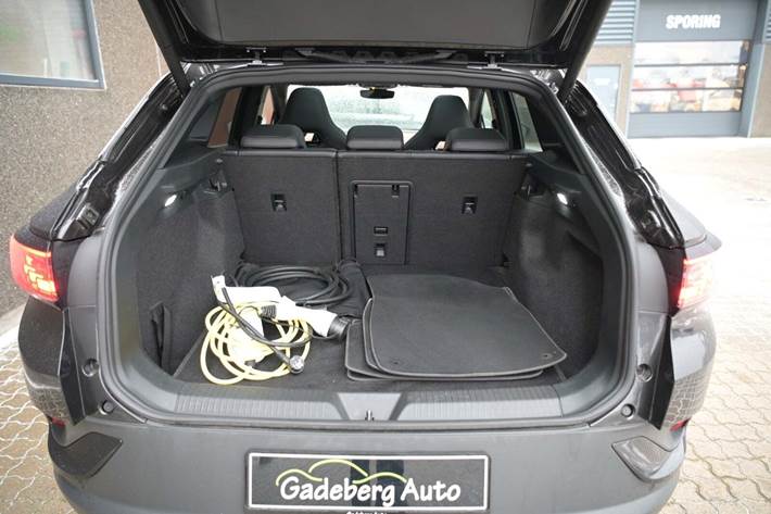 Grå VW ID.4 fra 2021