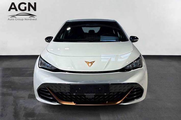 Hvid Cupra Born fra 2023