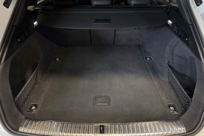 undefined Audi Q8 e-tron fra 2024