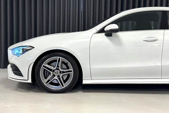 Hvid Mercedes CLA220 d fra 2022