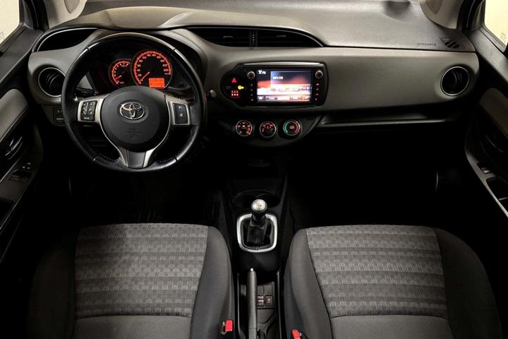 Hvid Toyota Yaris fra 2017